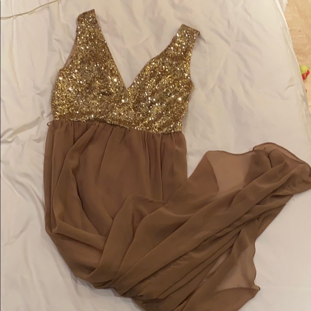 High-low gold backless dress